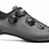 Chaussures De Vélo Route SIDI Genius 10 Noir / Gris 2 Chaussures De Vélo Route SIDI Genius 10 Noir / Gris -Northwave Soldes chaussures de velo route sidi genius 10 noir gris 2021
